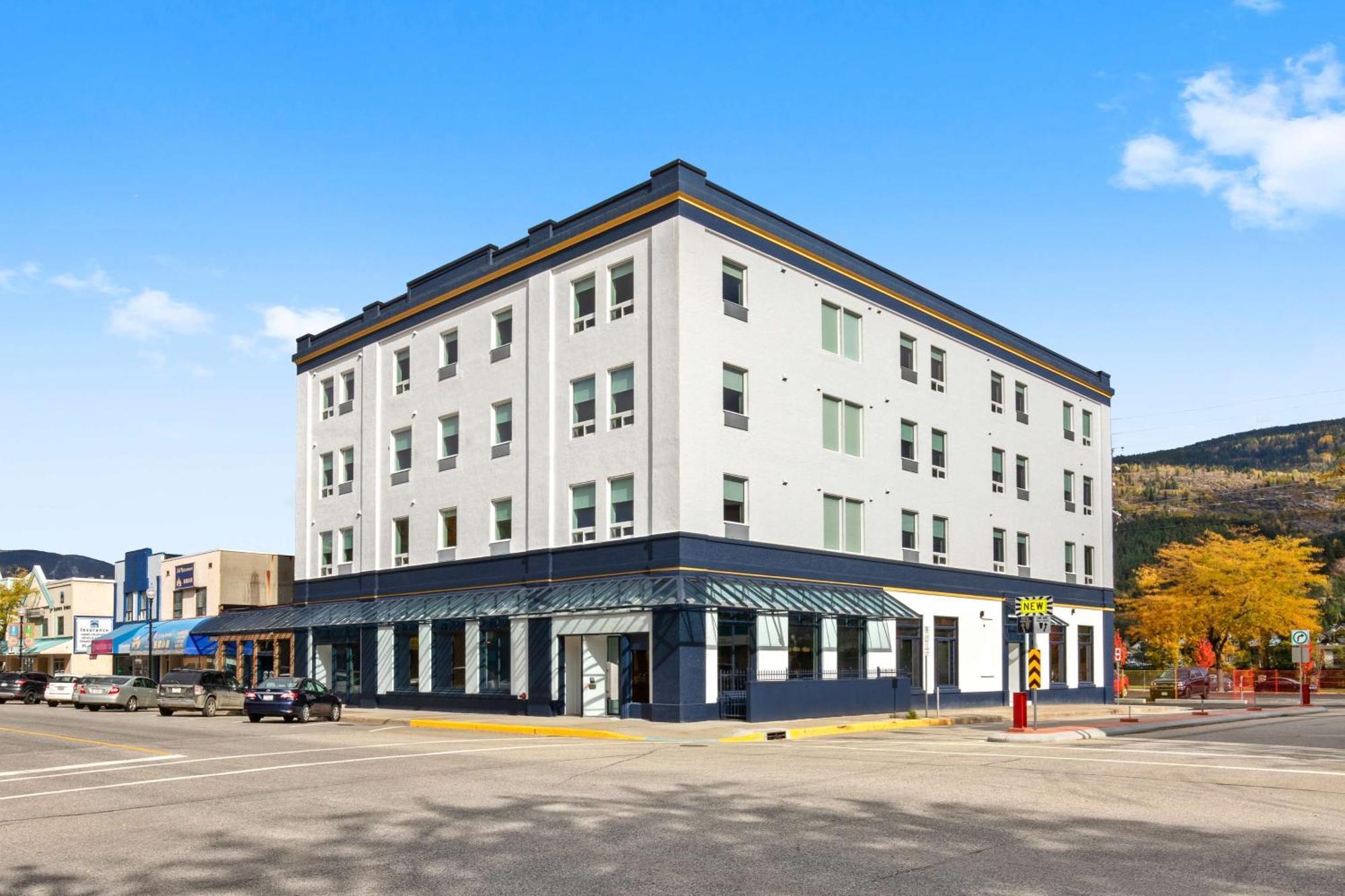 Crown Columbia Hotel; BW Premier Collection Trail Екстер'єр фото