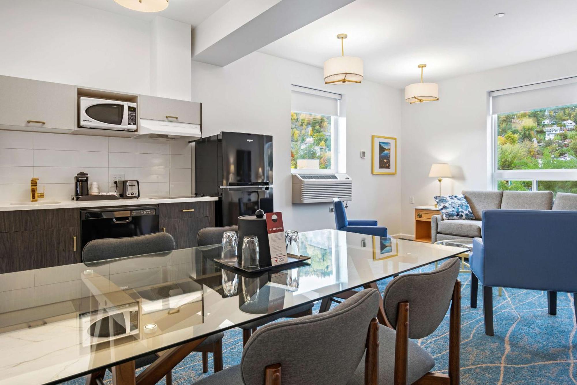Crown Columbia Hotel; BW Premier Collection Trail Екстер'єр фото