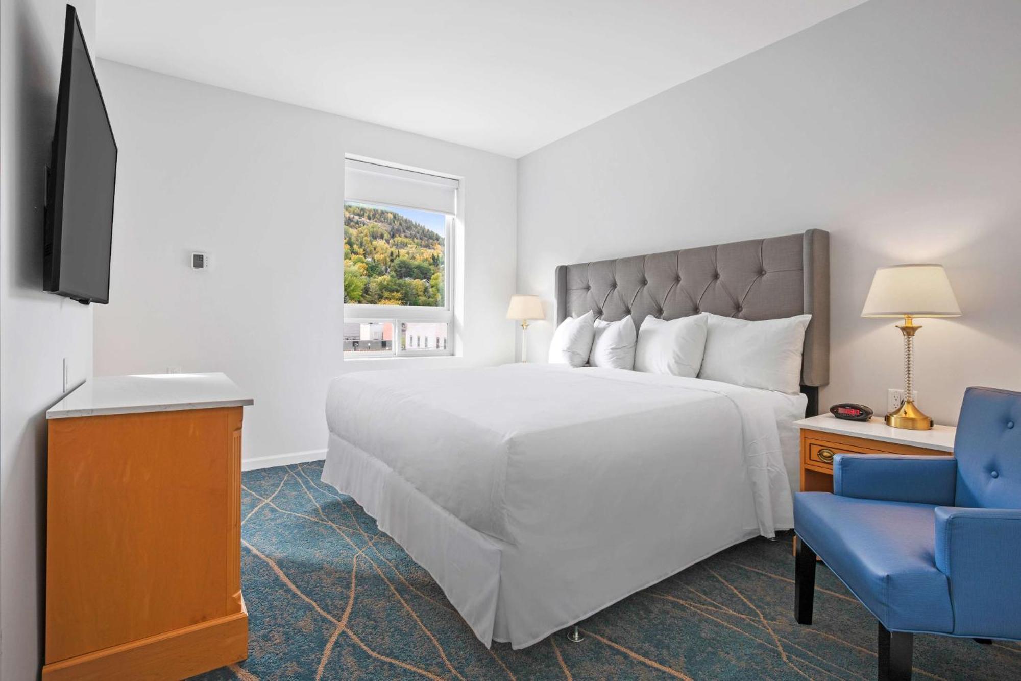 Crown Columbia Hotel; BW Premier Collection Trail Екстер'єр фото