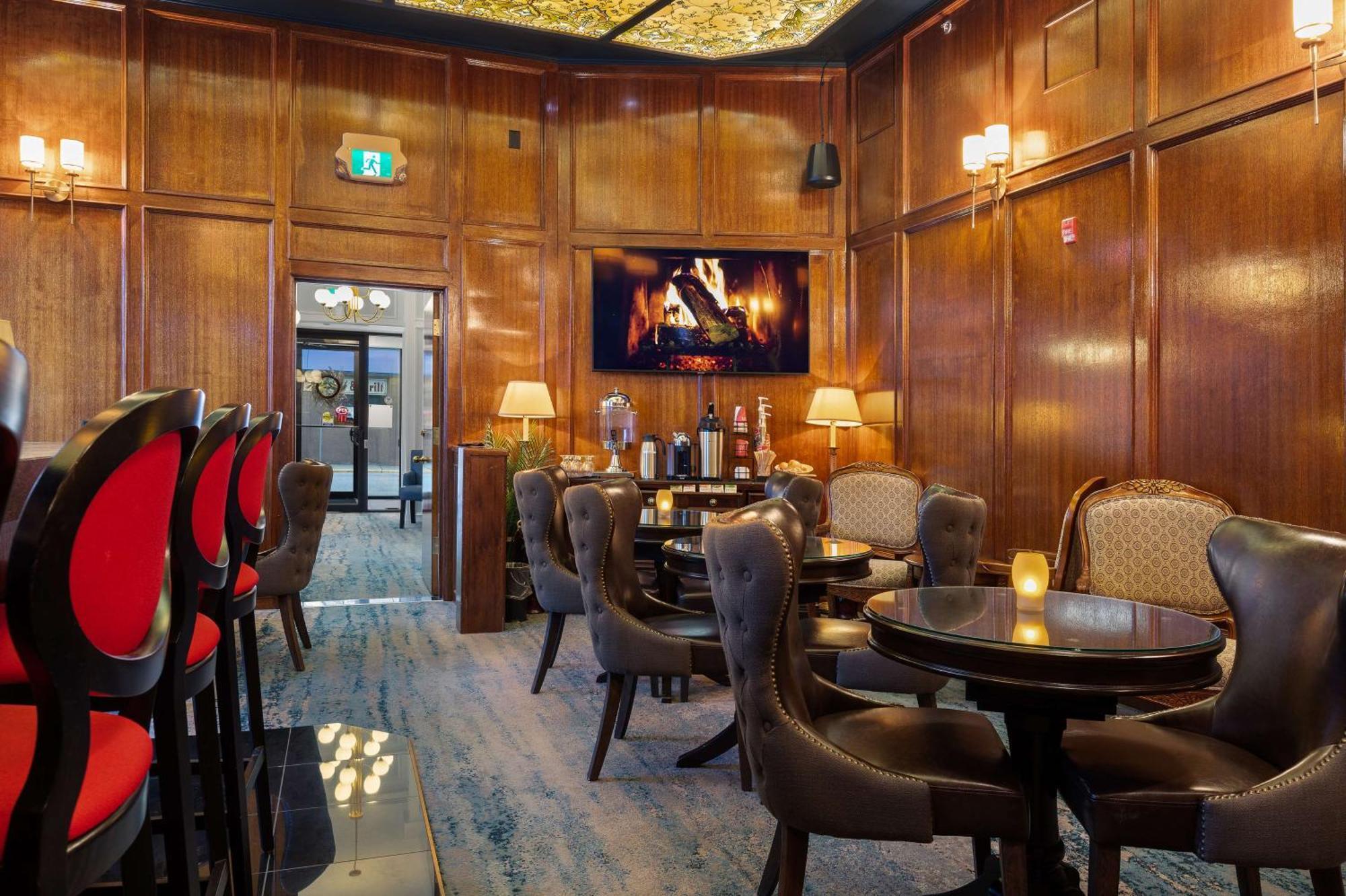 Crown Columbia Hotel; BW Premier Collection Trail Екстер'єр фото