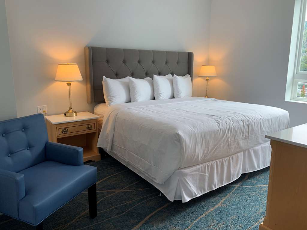 Crown Columbia Hotel; BW Premier Collection Trail Номер фото