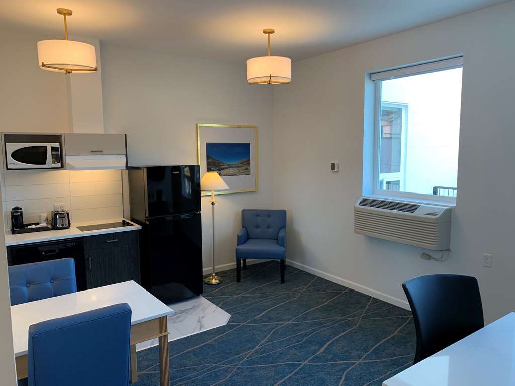 Crown Columbia Hotel; BW Premier Collection Trail Номер фото