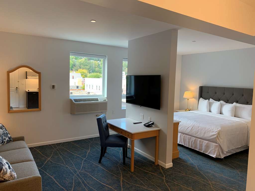 Crown Columbia Hotel; BW Premier Collection Trail Номер фото